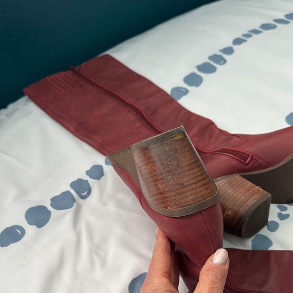 Seychelles Burgundy Heeled Boots - Picture 5 of 8